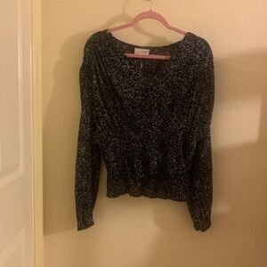 Universal Thread Black and White Long Sleeve Top